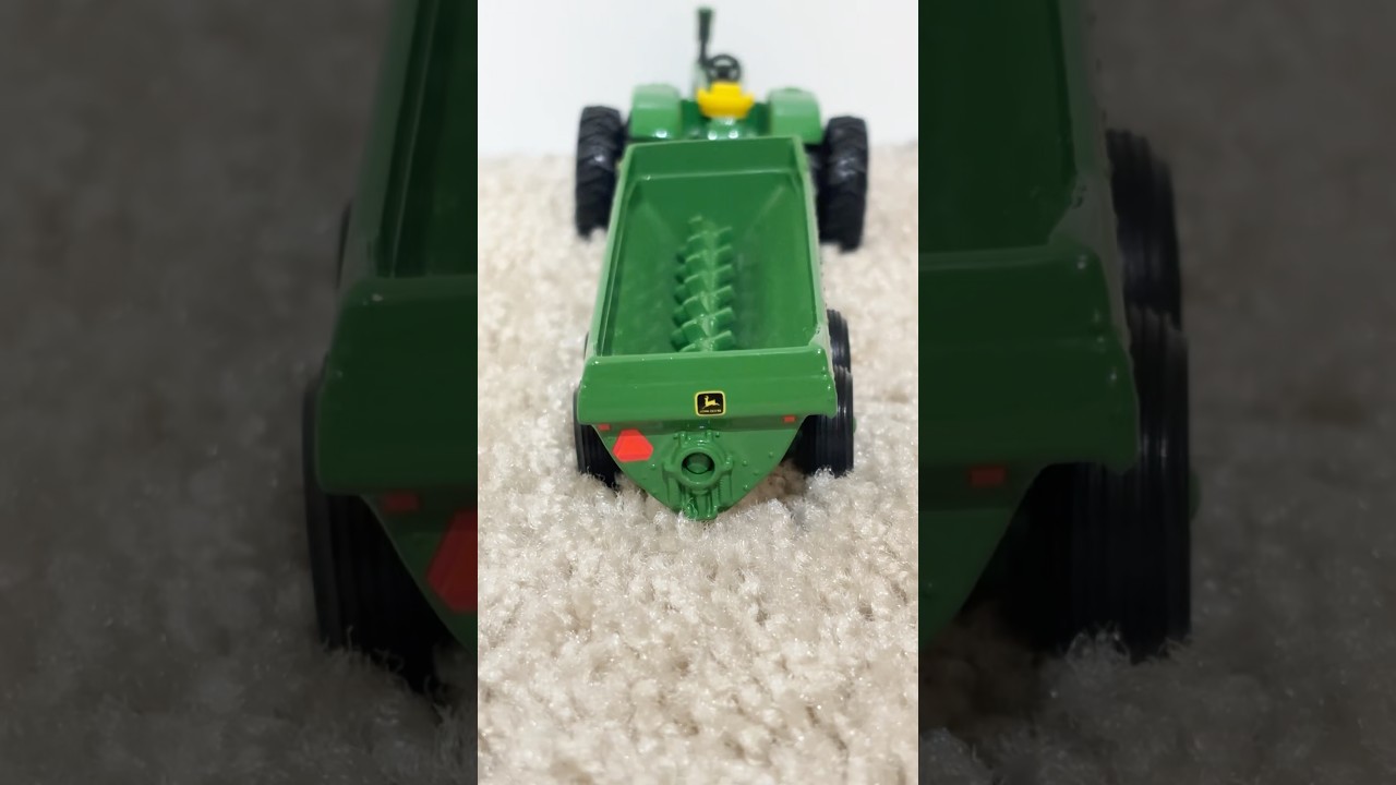 John Deere 5020 and John Deere 876 Manure Spreader #farmequipment