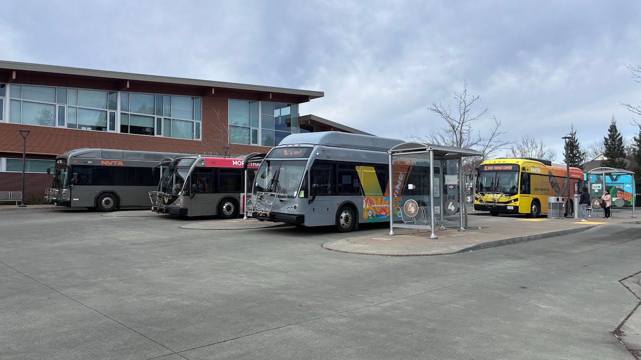 Vine | various buses departing Soscol Gateway Transit Center ￼