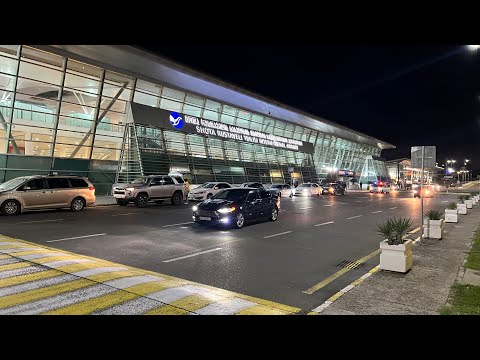 Тбилиси. Ночная поездка в аэропорт. Встречаем рейс из Израиля.