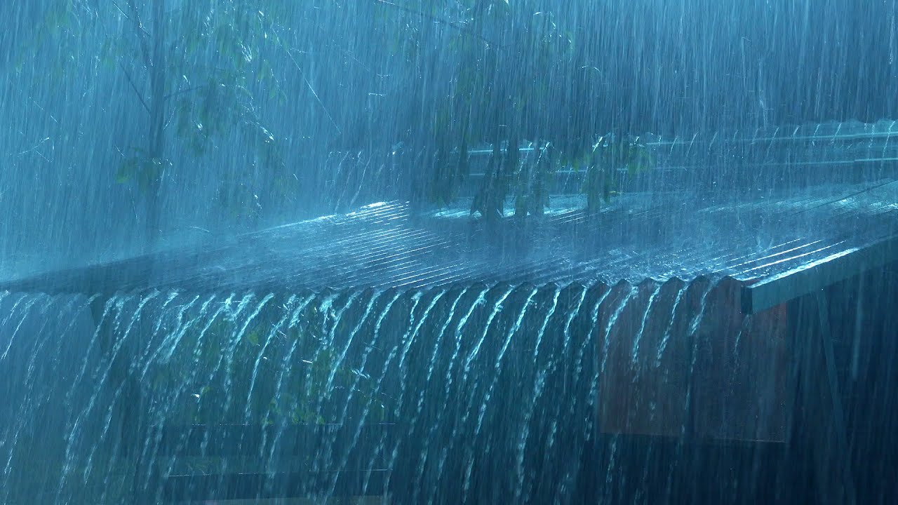 Уснуть менее чем за 3 минуты из-за сильного дождя и грома на металлической крыше фермерского дома...