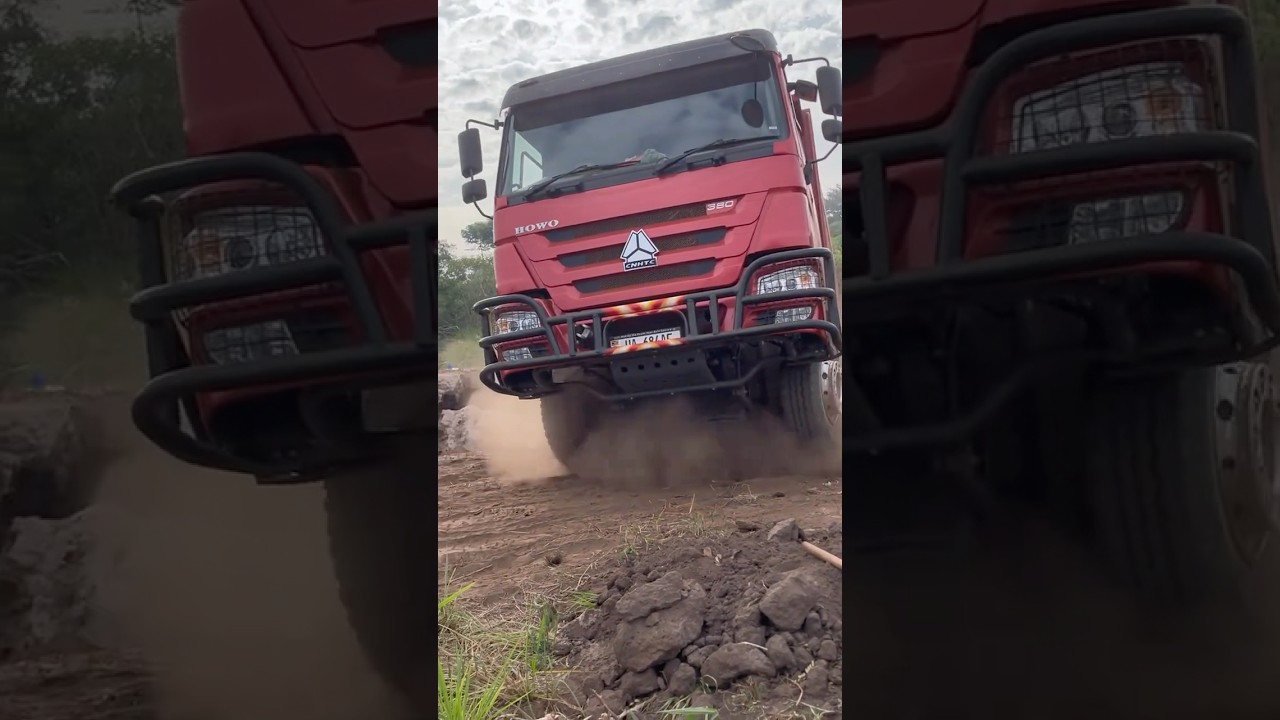 The usage video of the SINOTRUK HOWO 8x4 dump truck sent by the African customer 