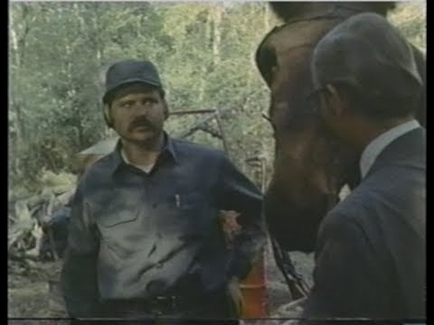 Ben Jones "Cooter" in Moonrunners (1975)