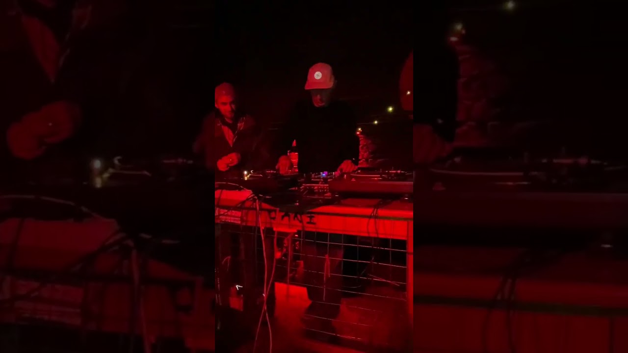 Route 696 & Maxiscratch @ "Skatebluntrap Sounds"