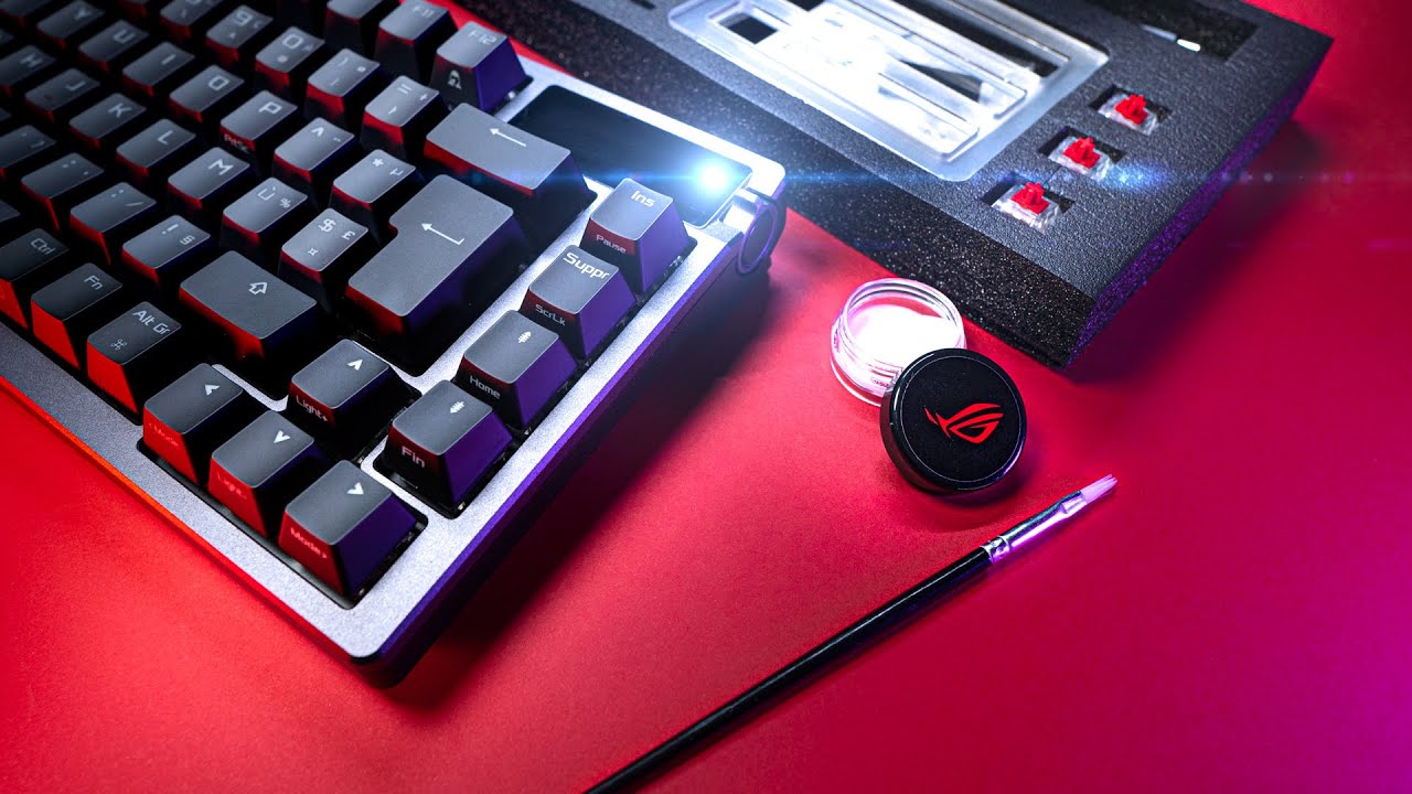 Ce Clavier ASUS ROG AZOTH est Livré Avec un KIT DE LUBE !