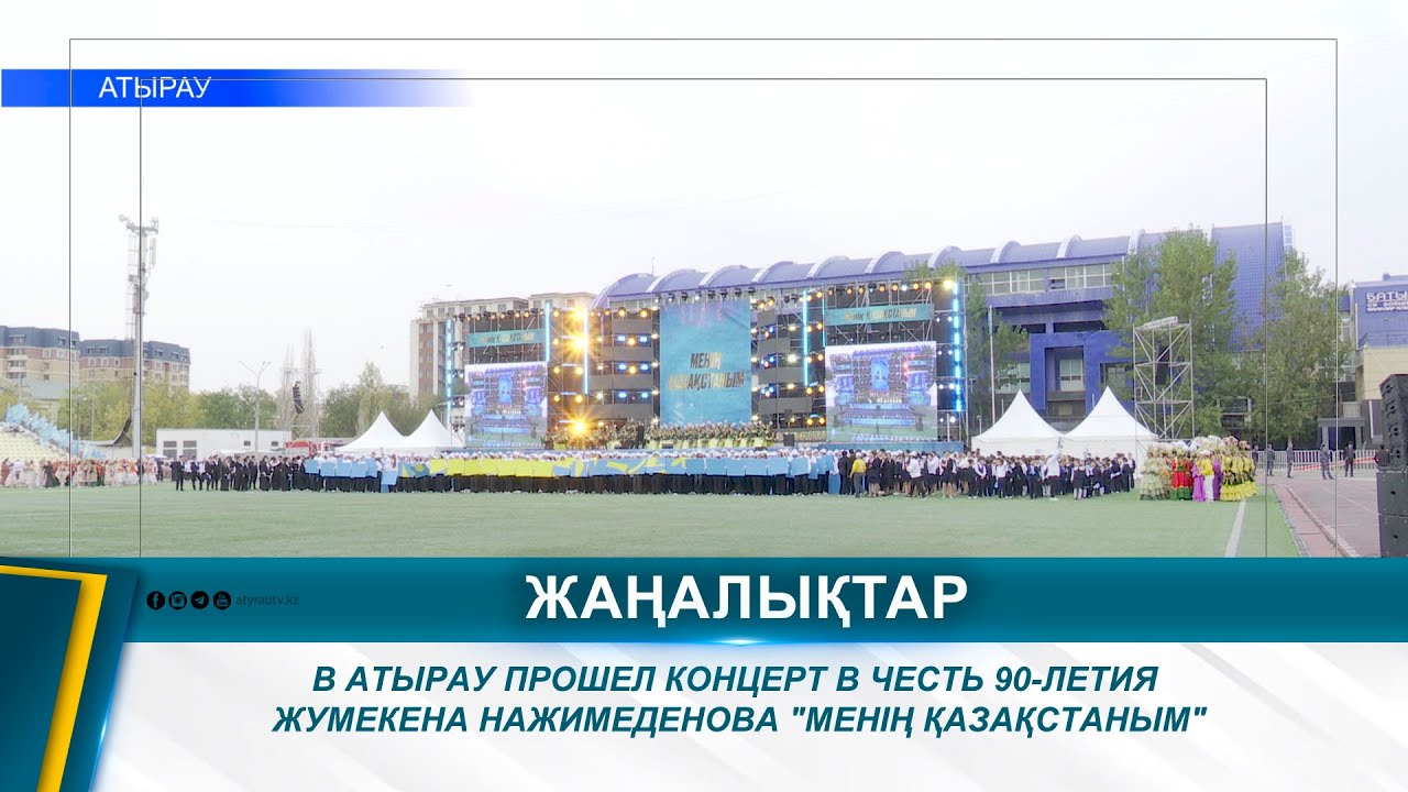 Үлкен бөксесі бар қара әйел қауіпсіз жыныстық қатынасты қалайды. Әдемі эротикалық әйел жыныс ерні