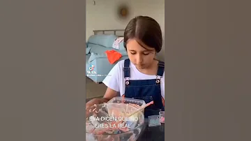 ايفا وهي صغيره 