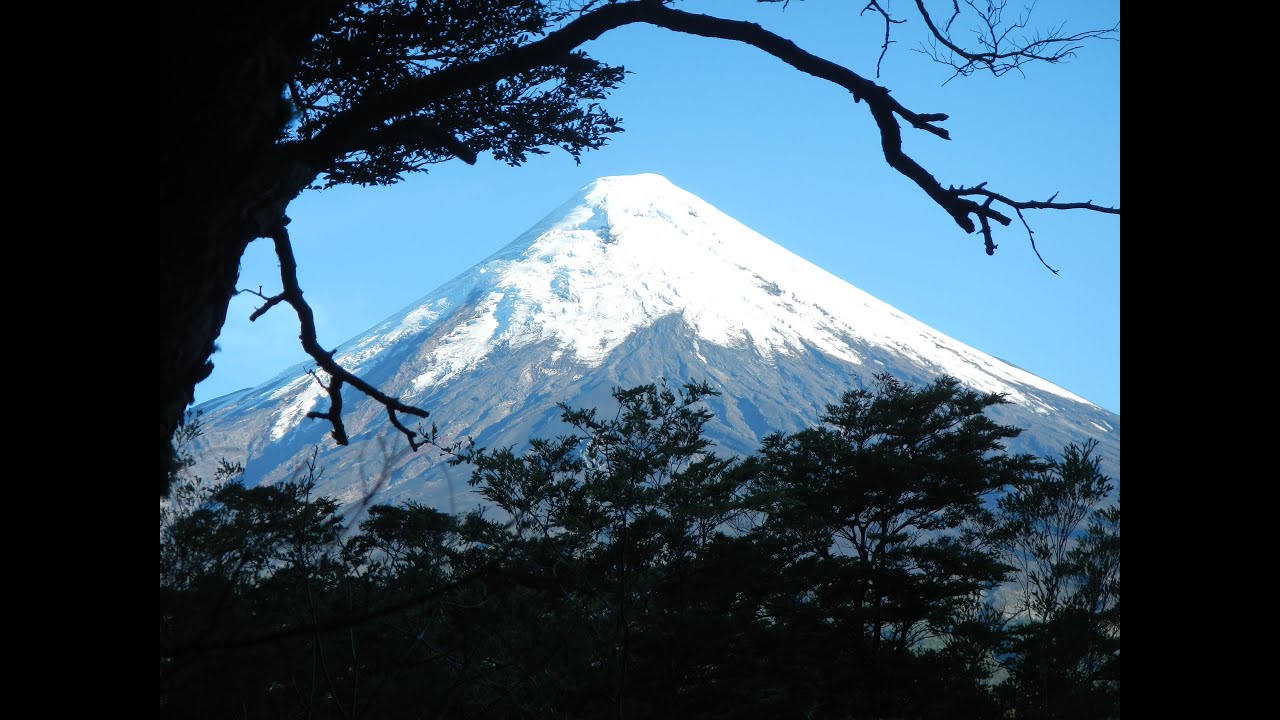 42 6 南米大陸チリのパイネ国立公園から首都サンティアゴの旅 富士山と瓜二つのオソルノ山に感激 世界を旅しよう リビングトラベラー