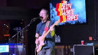 BETTY WHITE STRIPES performing Whip It by Devo Fallston Barrel House 26