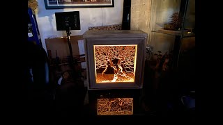 L.E.D Shadow Box Sculpture
Song - https://open.spotify.com/track/7sNpBj7mMORVnJrYyUiYIJ?si=db312e96886a4930
Tiktok- https://www.tiktok.com/@andyelliottartworks?
Etsy store- https://www.etsy.com/shop/AndyElliottArtworks
Made from 1kg of bronze coloured copper wire. With added L.E.D strip for effect. Took around 3 days to finish.
Song made by myself -https://open.spotify.com/track/7sNpBj7mMORVnJrYyUiYIJ?si=db312e96886a4930 L.E.D Shadow Box Sculpture