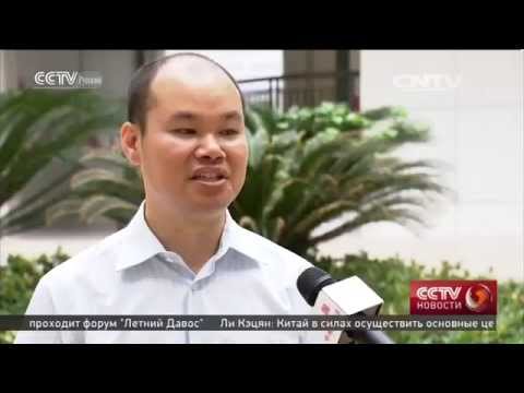 Физик из Гуанчжоу обучает детей с нарушениями слуха, используя экспериментальные методы