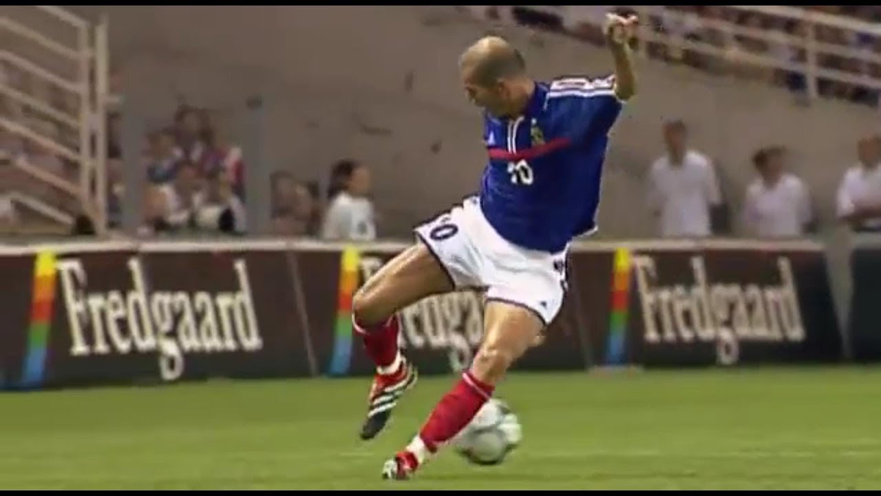 Zinedine Zidane Skills The Art Of Football ジダン プレー集 芸術家 Youtube