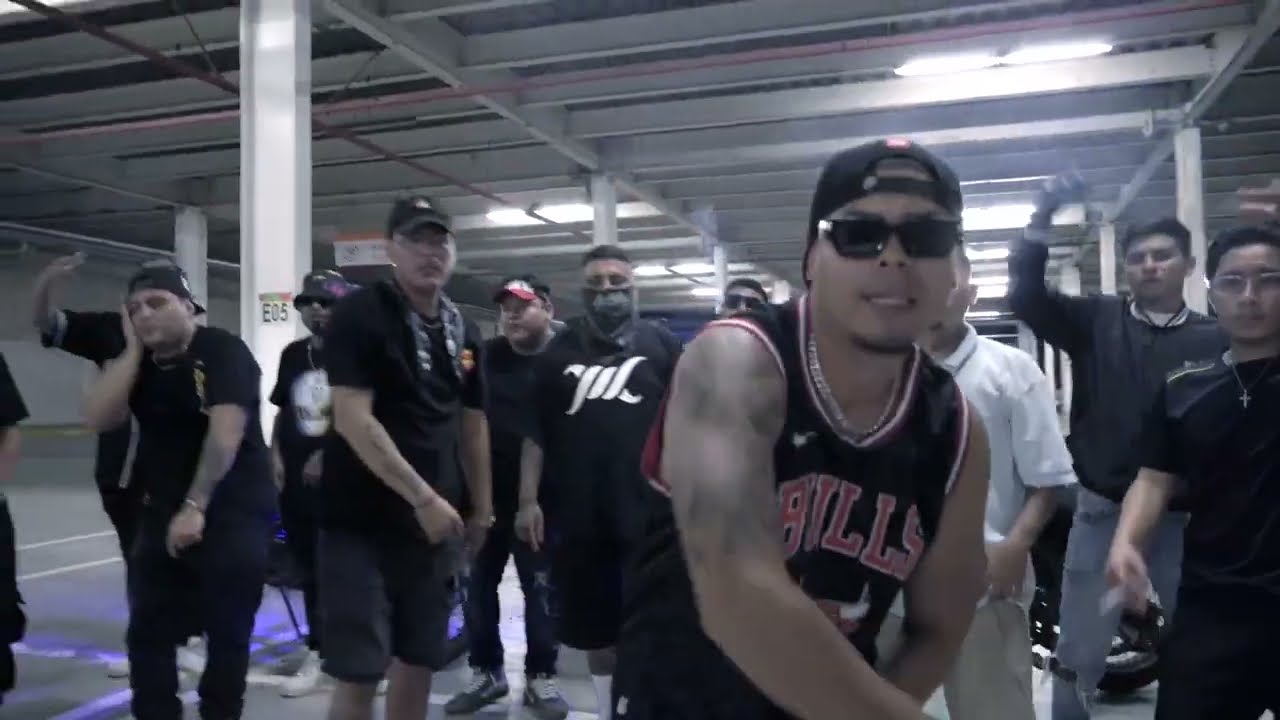 FUMANDO WAX - Gallo Negro, Deckma FT. Lazkro (DSK Y DIRTY GANG)