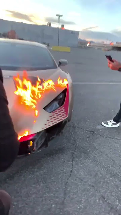 Lighting a Lamborghini on Fire 🔥