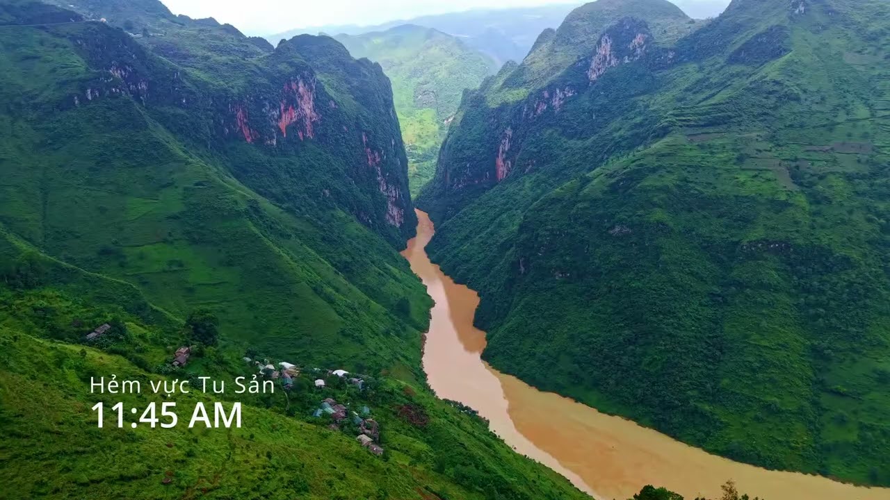 Chinh Phục Hà Giang phần 4: làng cổ Thiên Hương, Vách đá trắng,  hẻm Tu Sản và thị trấn Mèo Vạc