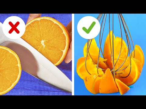 Видео: ГЕНИАЛЬНЫЕ ЛАЙФХАКИ для нарезки и чистки овощей и фруктов 
