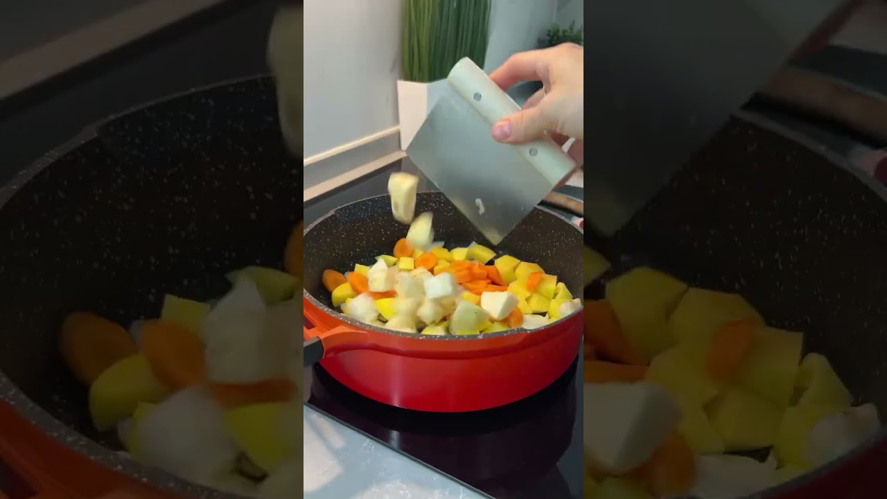 Zeytinyağlı Yer Elmalı Kereviz #yemektarifleri #food #pratikyemektarifleri #dish Zeytinyağlı Yer Elmalı Kereviz #yemektarifleri #food #pratikyemektarifleri #dish