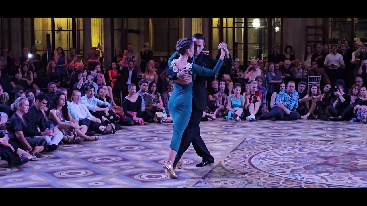Julián Sanchez y Bruna Estellita. Carlos di Sarli-Destino de Flor. FI Tango 2025 Porto, Portugal-1/4