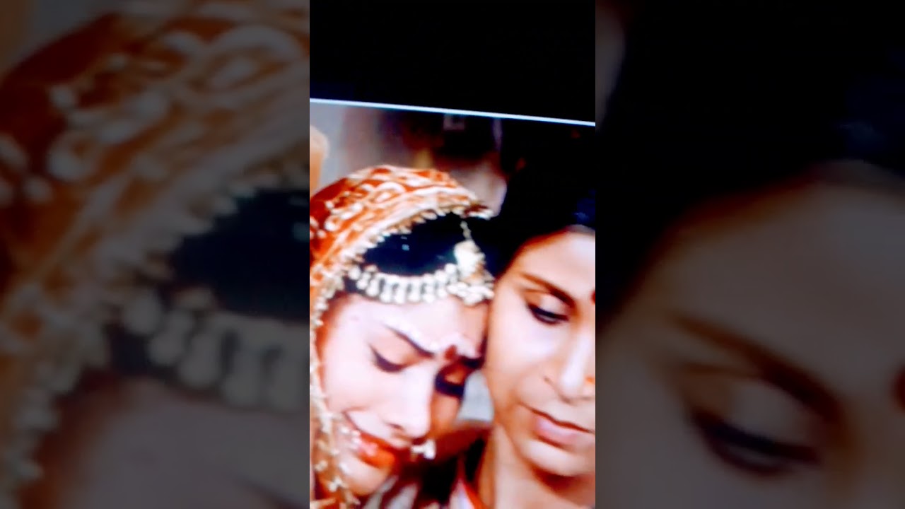 Mithun Chakraborty  And  Pallavi  Joshi PHOTOS WITH SONG STATUS  Bahul Ka Yeh Ghar Behna 💕