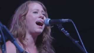 Bonnaroo 2014: The Lone Bellow - "Islands in the Stream" // The Bluegrass Situation chords