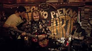 The James Button Band 11