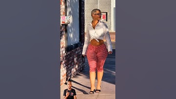 Discover the red check model pants for acting Toni Braxton - He Wasn