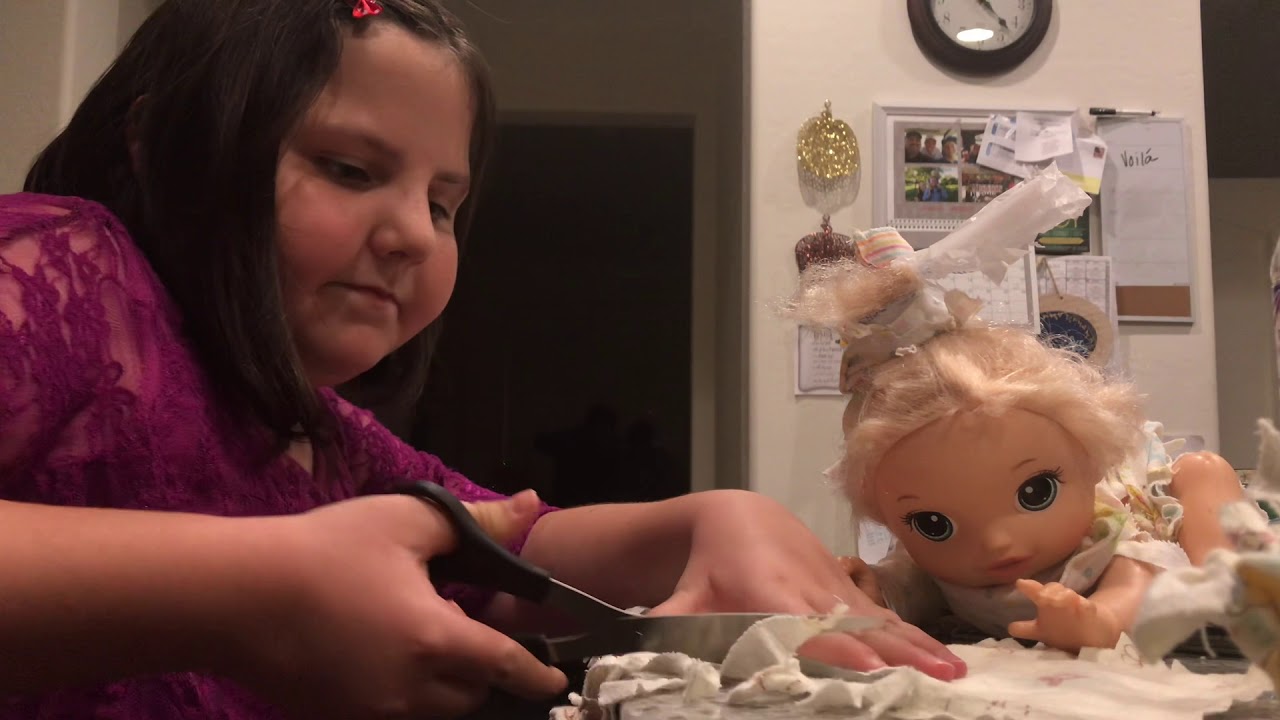 How I make my BABY ALIVE clothes! YouTube