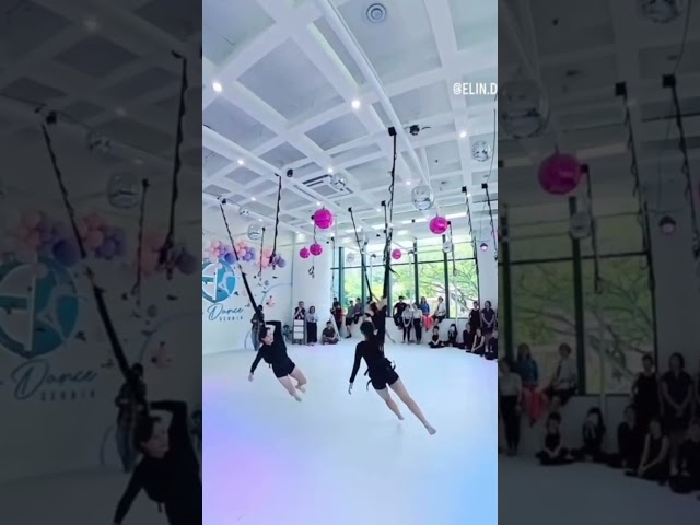 Ready for a high-energy dose of Bungee Fitness? This 49-second Short packs the best, most dynamic moves from our Bungee 