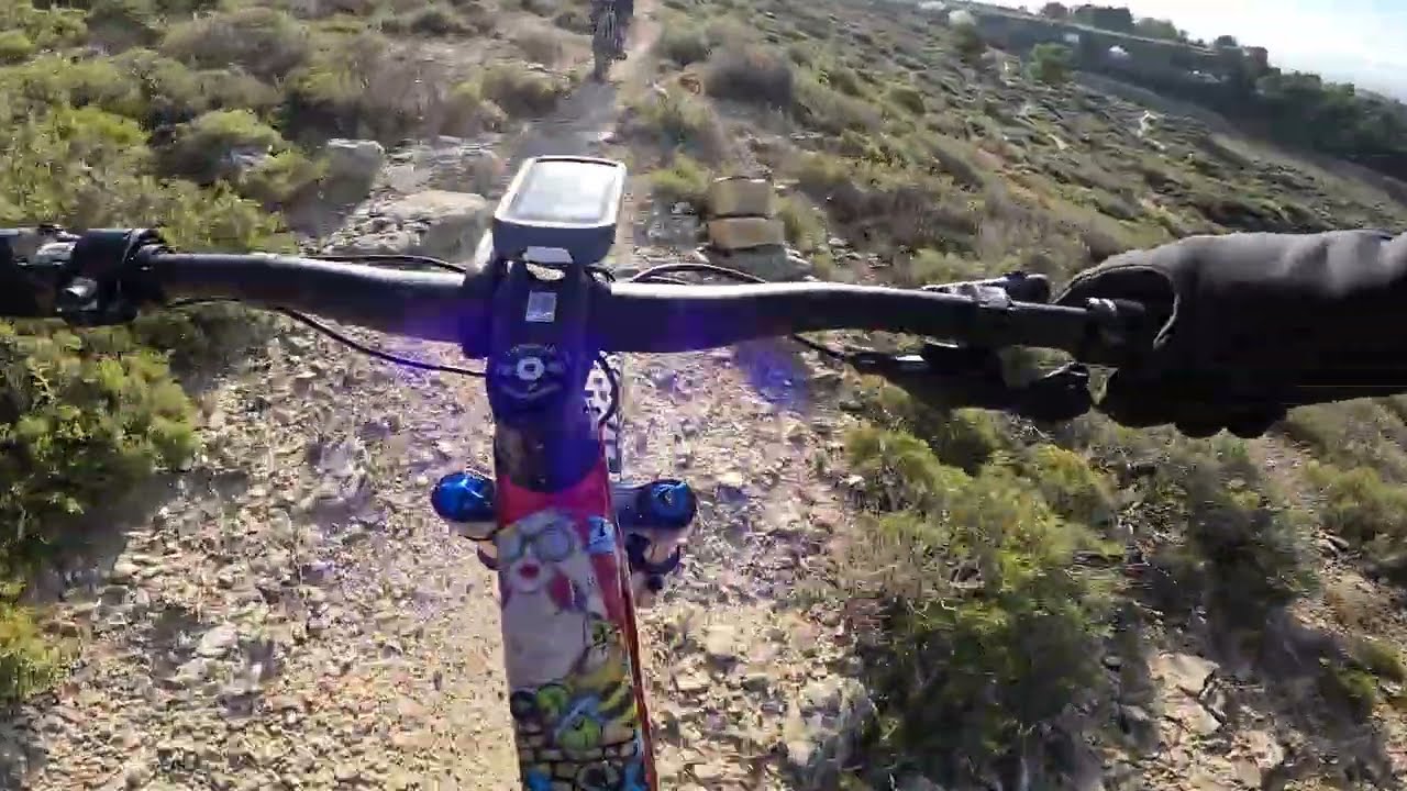 Tenebrosa Up, Viana Navarra