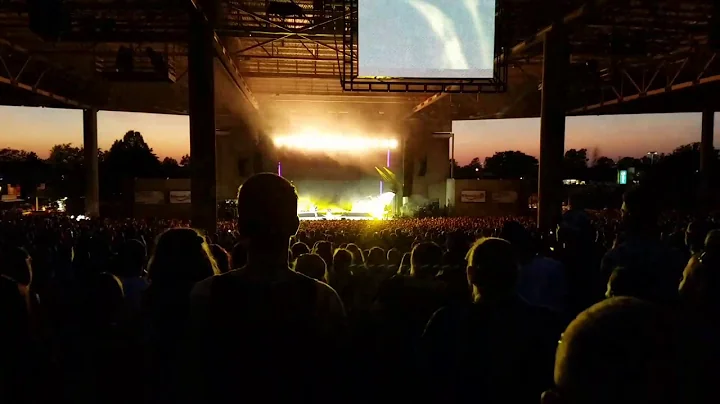 Sam Hunt House Party Live in Concert