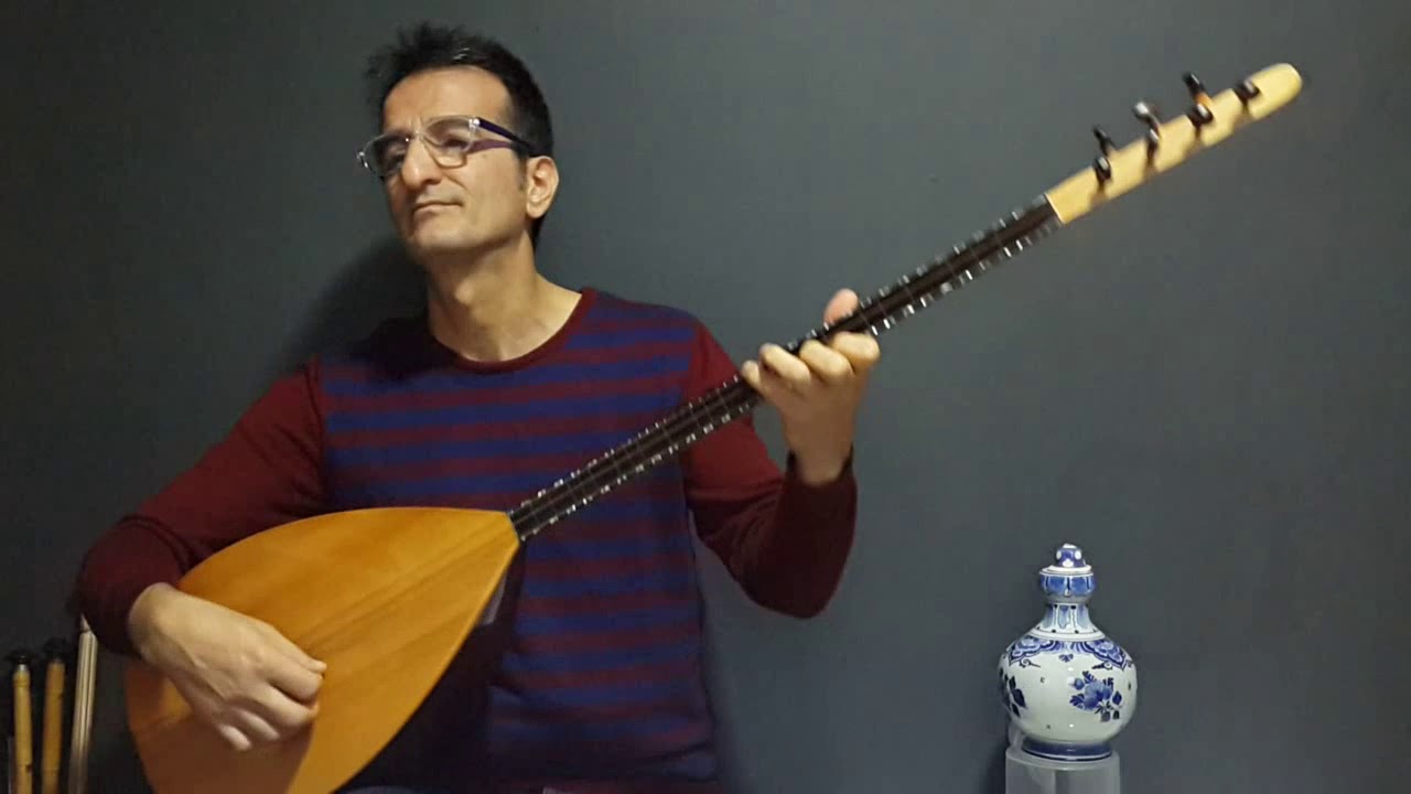 Latif Öz KARŞI BAĞDA SIRA SIRA BADEMLER