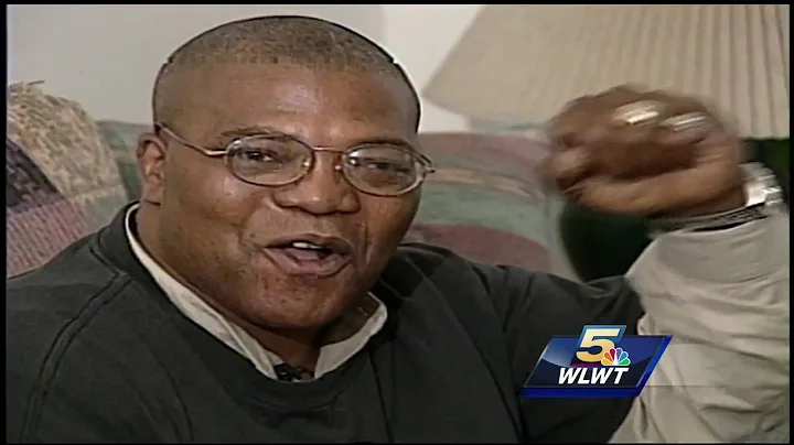 Former boxing champion, Cincinnati native Aaron Pr...