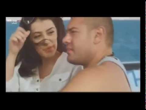 انا انثى زيزي عادل