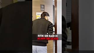 Ritik Sir RAID in LIVE CLASS#class10 #pw