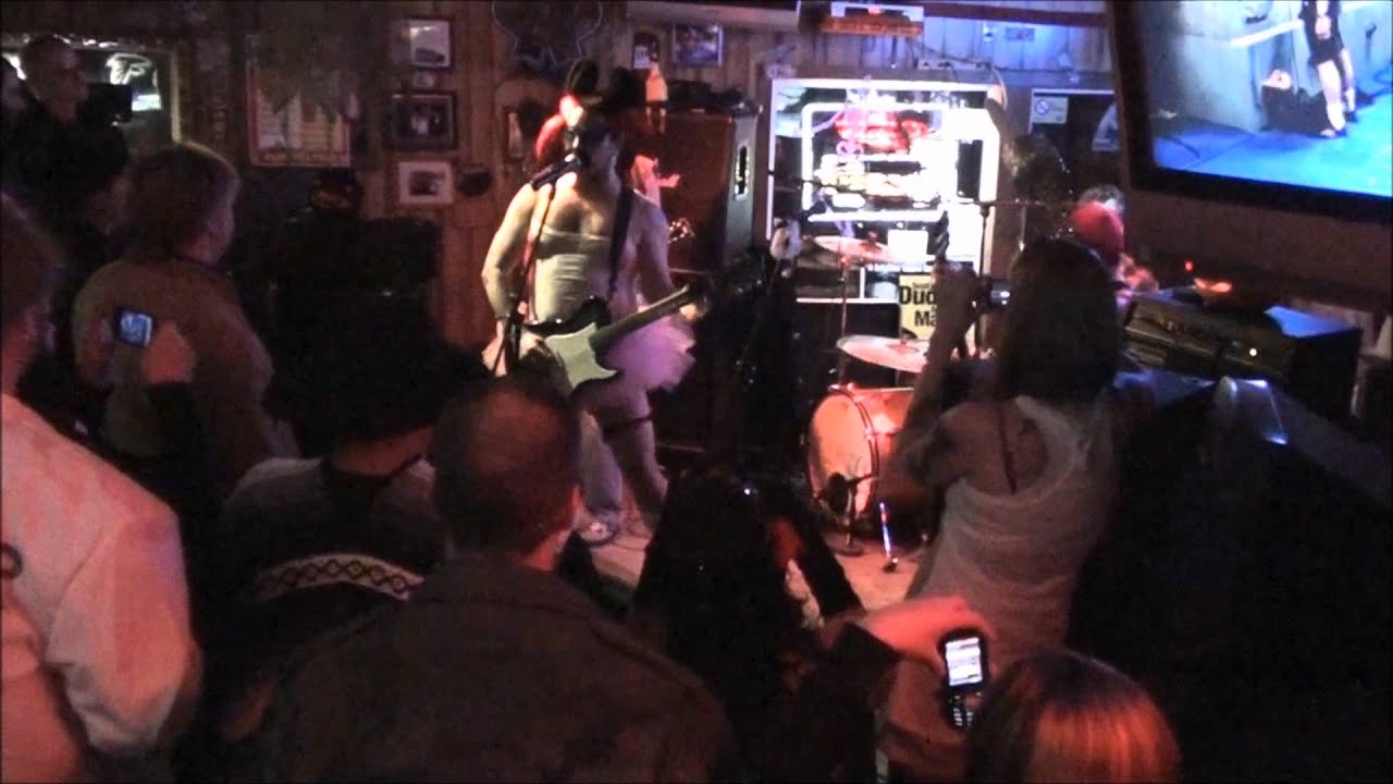 "Earache My Eye" Halloween 2011 (JELLYNECK)