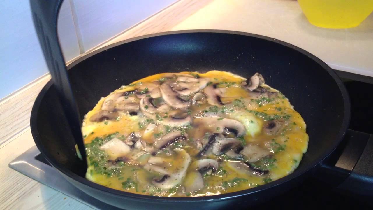Pilz Omelette machen / Pilzomelette mit Kräutern - YouTube