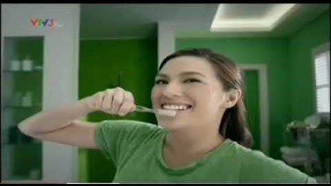 Quảng cáo Kem Đánh Răng Colgate Vitamin C Thơm Mát Mới 
