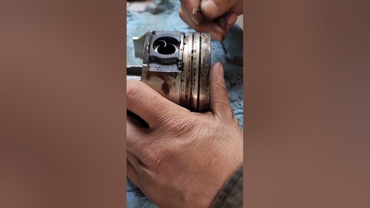 Carbon clean up on the pistons step 1. YouTube