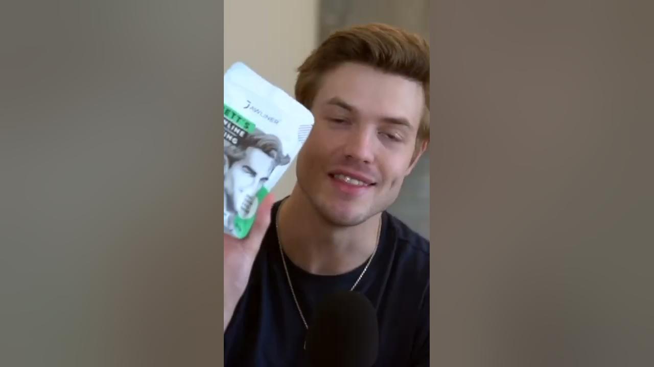 Brett's Jawline Chewing Gum