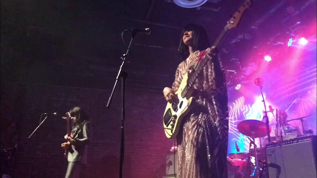 Khruangbin- People Everywhere (Still Alive) Khruangbin- People Everywhere (Still Alive)