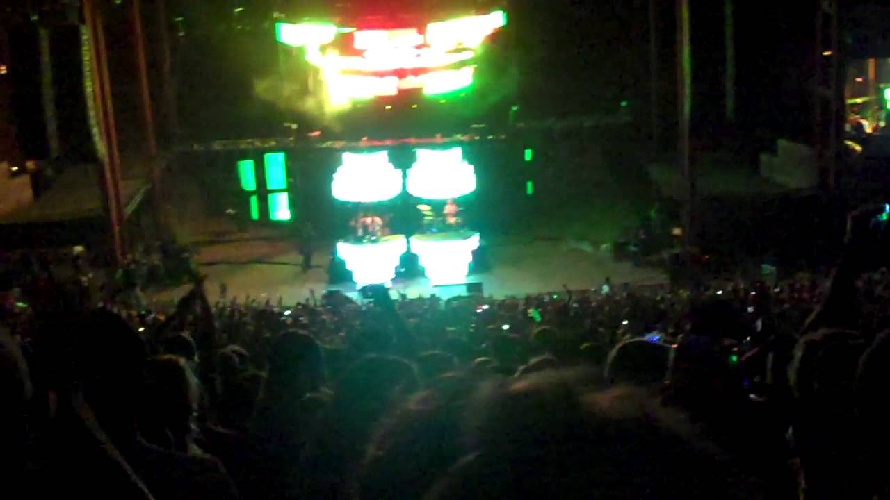 Big Gigantic ROWDYTOWN Red Rocks! part 1 - YouTube