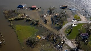 Hurricane Laura slams Louisiana, kills four, but less damage than forecast