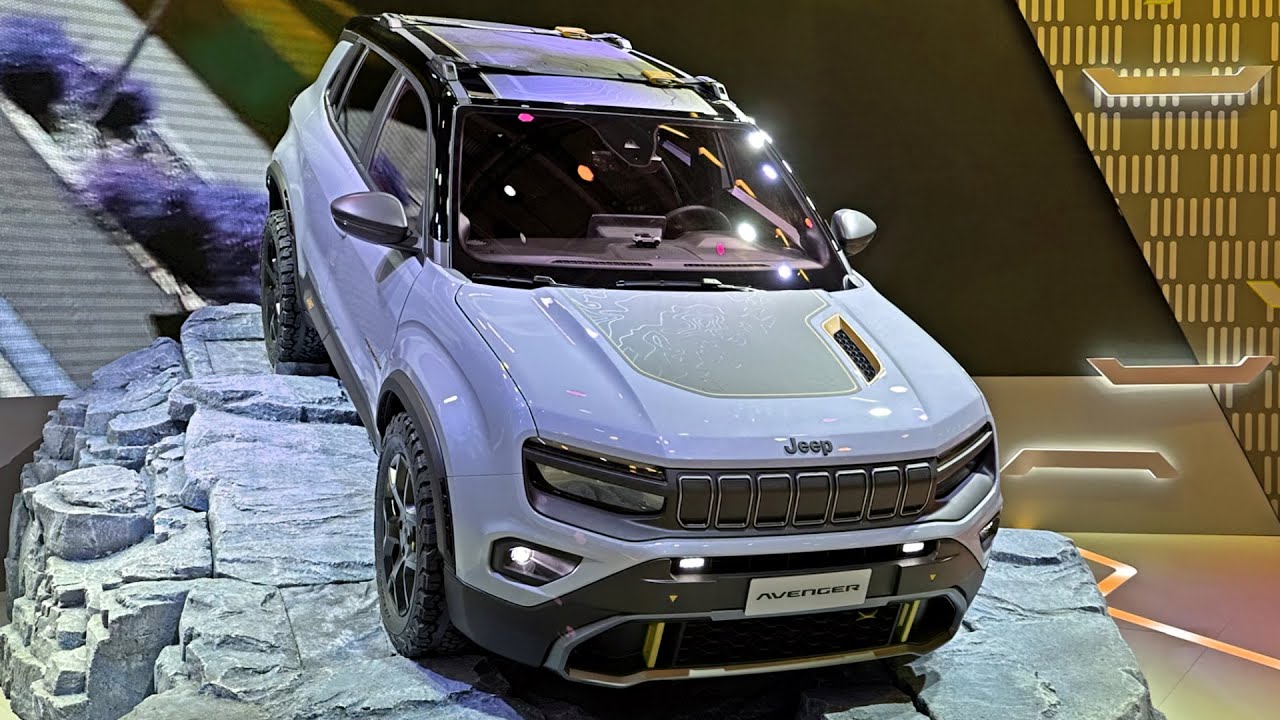 View Photos of the Jeep Avenger EV and Avenger 4x4 Concept