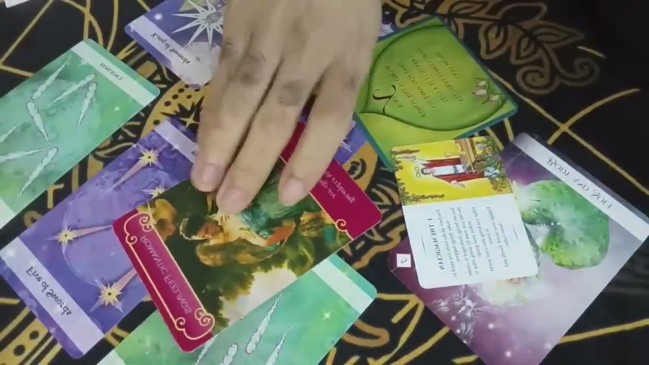 اختر كارت انطباعه عنك وايه رأيه فى الطريقه اللى بتقدم نفسك بيها وشايفها ازاى مشاعره حبيب أو كراش