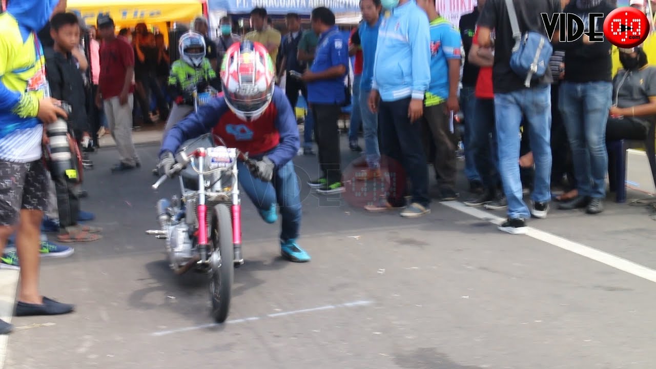 DRAG BIKE Takalar 2017 Kejurnas Swallow Region V Putaran 4 YouTube DRAG BIKE Takalar 2017 Kejurnas Swallow Region V Putaran 4 YouTube