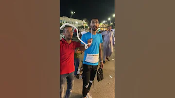 الشيشه المحمول معاك علي طول 