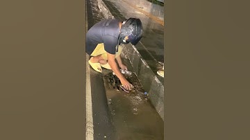 Clean and unclog culvert drain on street #drain #draincleaning #unclog #culvert #shorts #short