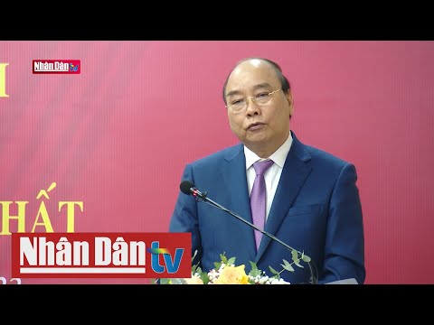 Video Văn học nghệ thuật làm cho con người sống nhân phẩm,... - YouTube