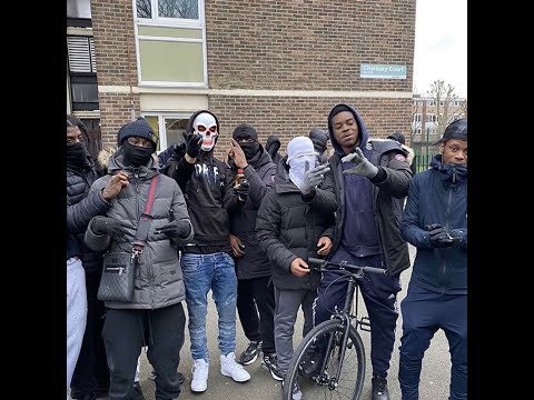 #Hoxton #Exclusive #LilSlipz (#Hoxton) Lil Slipz x CR1 x Slipz x Reekz - Dotz i'm smoking