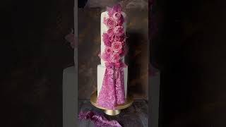 Торт с цветами из «шокоарта» и «съедобной вуалью» #cakeart #cake #cakedesign #декорторта #cakedecor