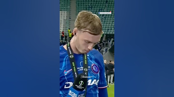 Cole Palmer gets creative holding his Player of the Match trophy 😂🏆 | CBS Sports Golazo
